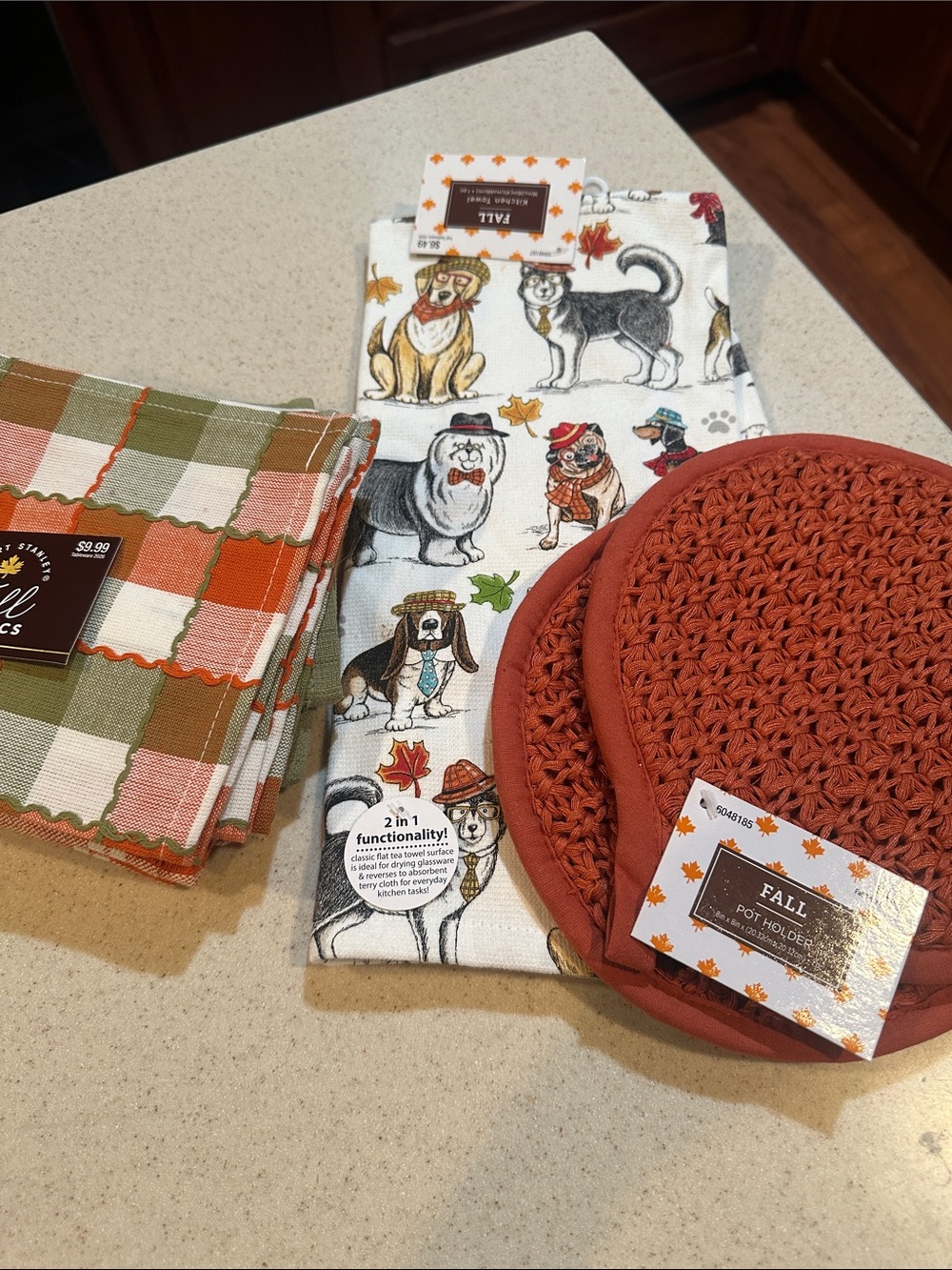 Fall bundle dishcloths, cup towel and pot holders. NWT